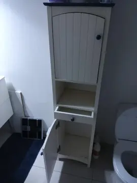 armoire de salle de bain