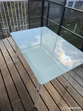 Bureau en verre fumée