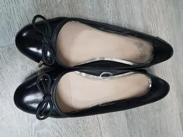 Ballerines vernies P 38