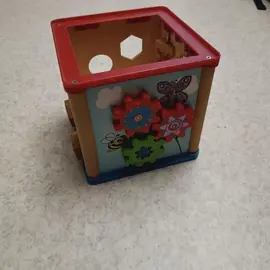 Boite d'activité en bois