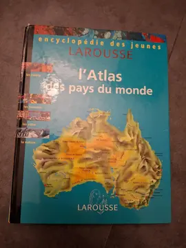 Larousse l’ Atlas des pays du monde