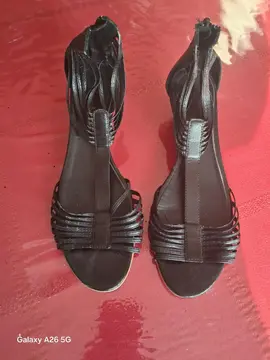 sandale à talon pointure 40