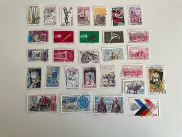 Lot 25 de 29 timbres Commémoratifs divers