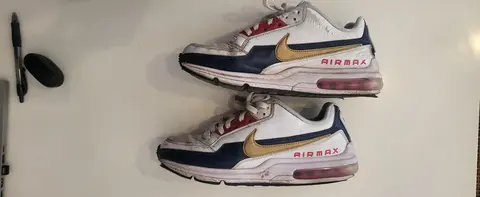 Airmax taille 42 mais chausse 41