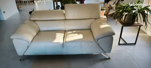 DEUX CANAPE CROZATIER CUIR BEIGE