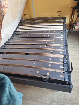 Lit electrique 140