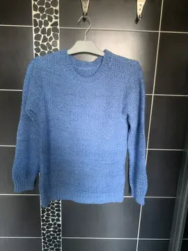 joli pull bleu pervenche mi-saison taille 42