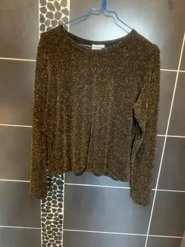 petit haut brillant noir/doré taille 40/42