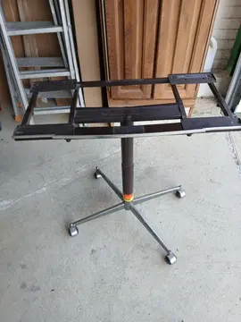 support de télé ajustable en dimensions