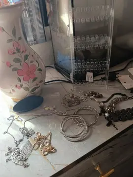lot bijoux et porte bijoux