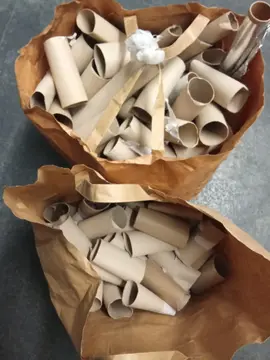 divers tubes en carton