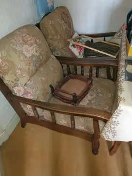 deux fauteuils tissu ancien