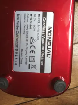 aspirateur sans fil et ses accessoires