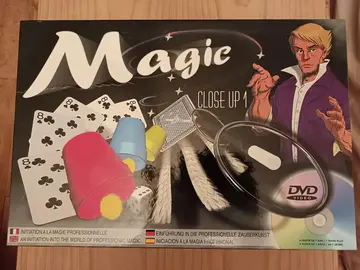 coffret magie avec DVD, comme neuf