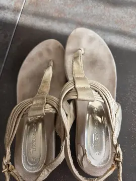 sandales tamaris doré taille 36