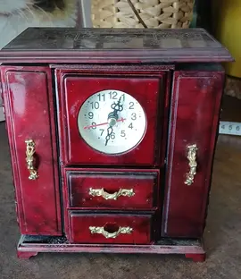 Horloge boite à musique