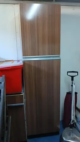 Buffet bas de cuisine et colonne placard