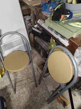 2 tabourets pliants