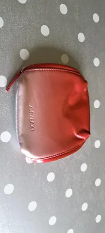 Petite trousse Shiseido