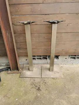 2 Mange-débouts sans plateaux, hauteur 108cm pour plateau 80cm - très solides