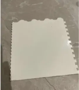 Peigne de glaçage pour pâtisserie