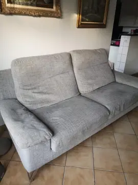 canapé tissu,déhoussable,PAS convertir,bon état,marque poltron et sofa, 2metres trente de large