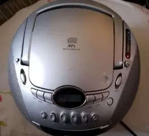 Radio cd cassette portable