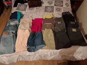 Lot de 20 pantalons taille 36 S