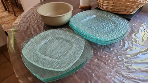 assiettes et saladier