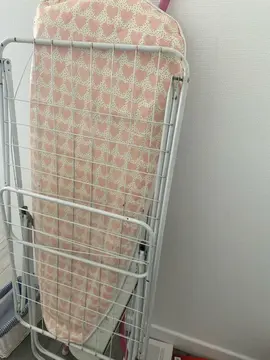 Etendoir et table à repasser