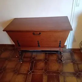 Meuble bar sur roulette