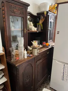 deux grands meubles anciens