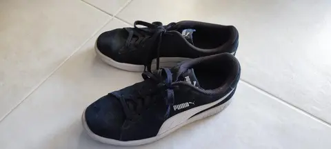 2 paires de chaussures Puma
