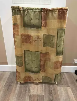 Meuble de rangement état moyen