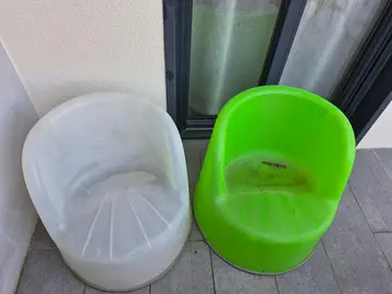 fauteuils plastique