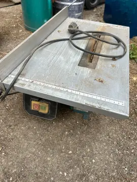 scie sur table non fonctionnel