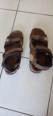 sandales TBS