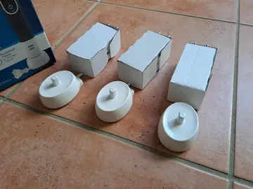 Lot de 3 chargeurs de brosse à dent électrique Oral-B (neufs)