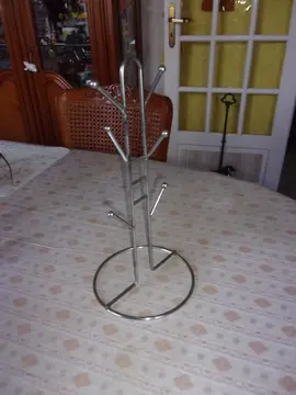 Ancien porte-tasses ou suspension pour 6 tasses inox Hauteur 34 cm Dia socle 16 cm