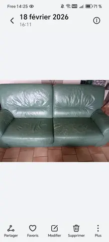 Donne canapé 3 places assise à renover