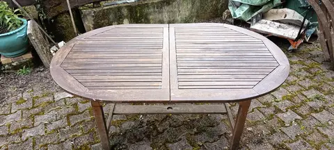 Table de jardin