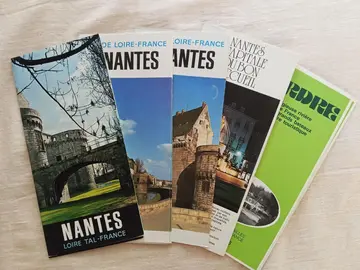 Anciennes Brochures Touristiques