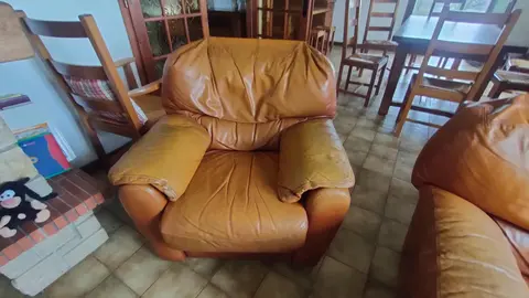 canapé cuir et 2 fauteuils