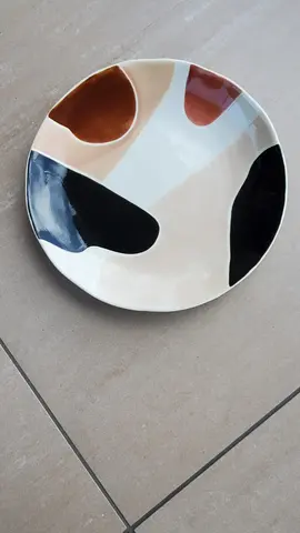 Assiette plate décor marron