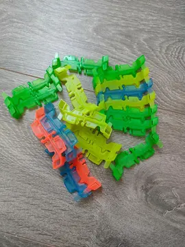 quelques pièces circuit démontable