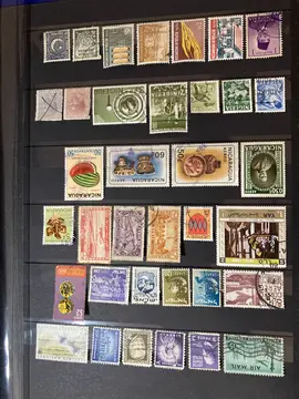 timbres MONDE - 28-2