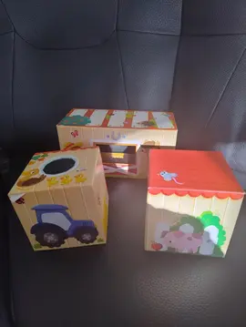 boites à empiler/ jeux pour enfants