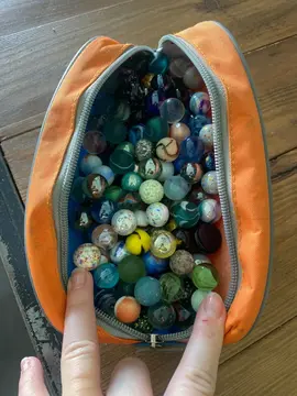 billes variées avec sa trousse