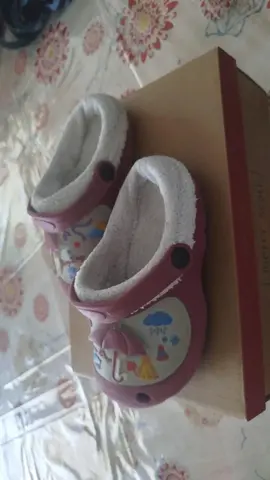 Donne Crocs enfant pointure 31
