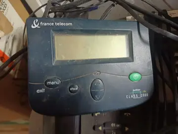 boîtier téléphone fixe